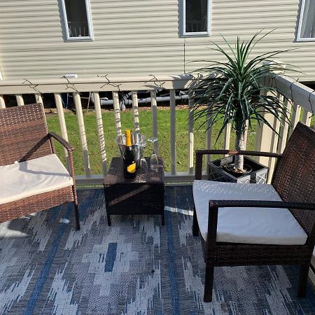 Beautiful 3 Bedroom Caravan With Hot Tub - Tattershall Lakes Luaran gambar
