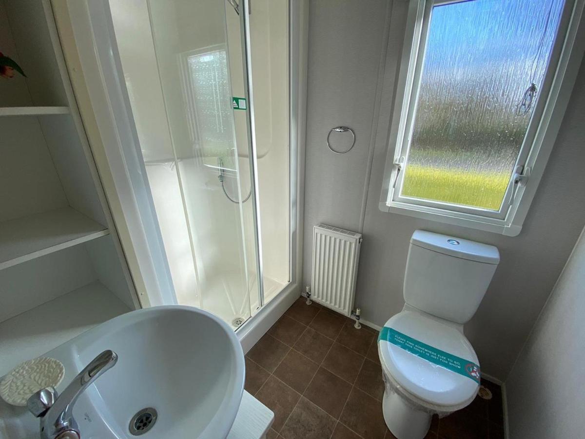 Beautiful 3 Bedroom Caravan With Hot Tub - Tattershall Lakes Luaran gambar