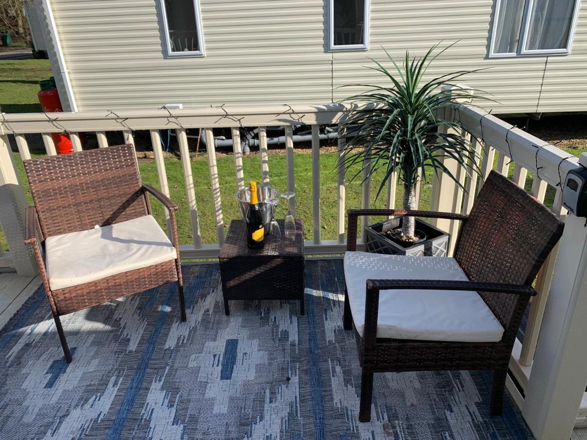 Beautiful 3 Bedroom Caravan With Hot Tub - Tattershall Lakes Luaran gambar