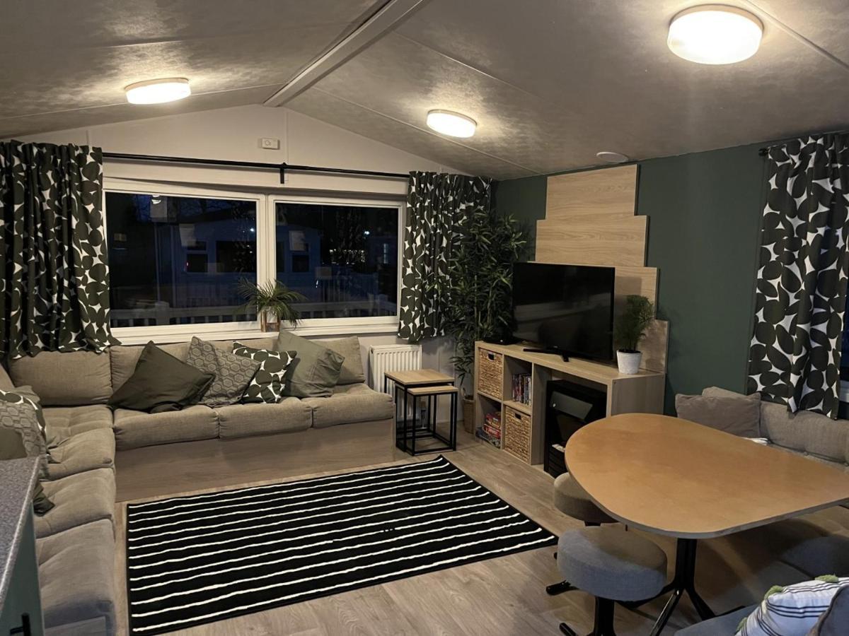 Beautiful 3 Bedroom Caravan With Hot Tub - Tattershall Lakes Luaran gambar