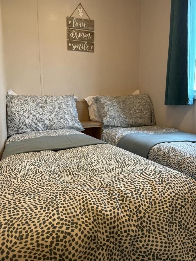 Beautiful 3 Bedroom Caravan With Hot Tub - Tattershall Lakes Luaran gambar